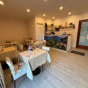 Diffuso Il Portichetto Vezio 3*, Perledo Italy