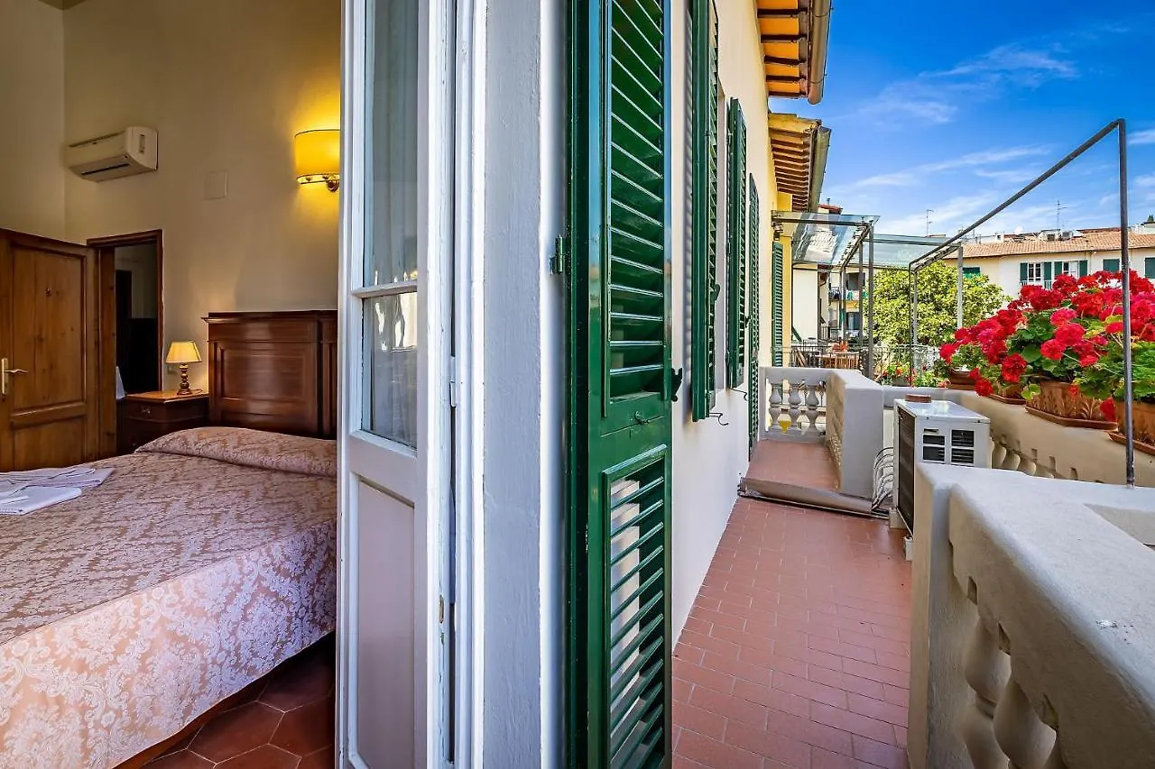 *** Guest house A Casa Di Lilli Hotel Florence Italy