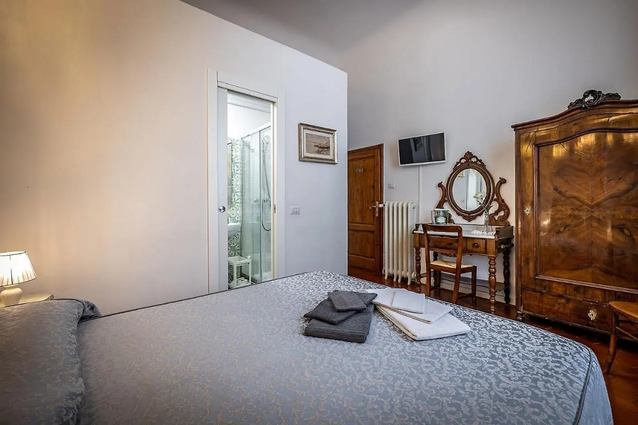*** Gæstehus A Casa di Lilli Hotel Firenze Italien